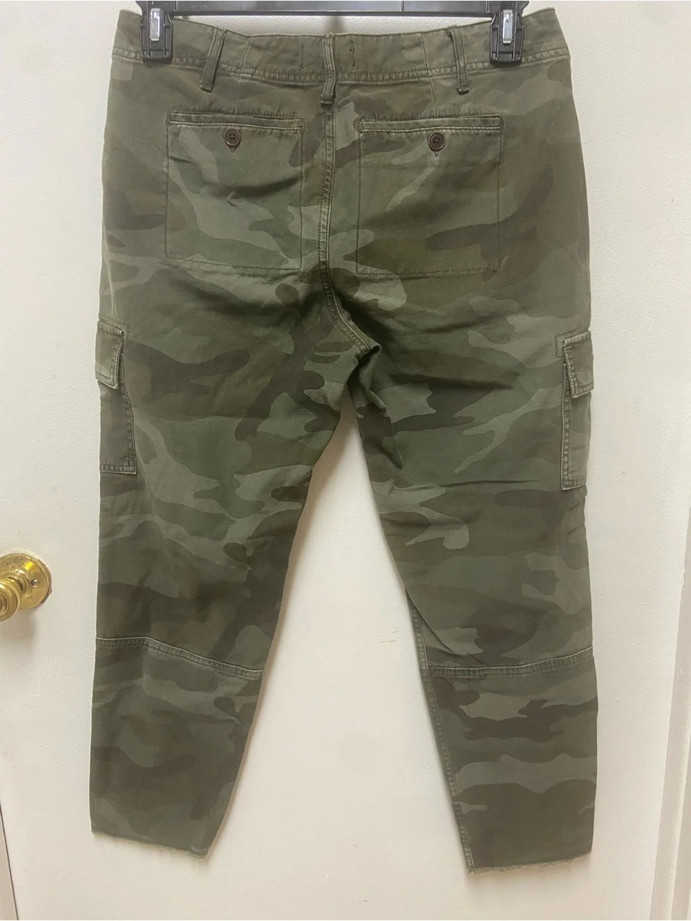Abercrombie & Fitch Olive Camo Cargo Pants